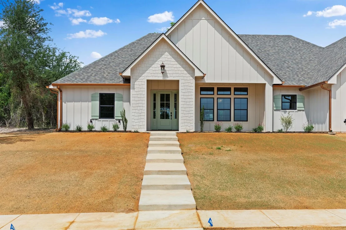 Photo of 17300 Woodcrest Circle