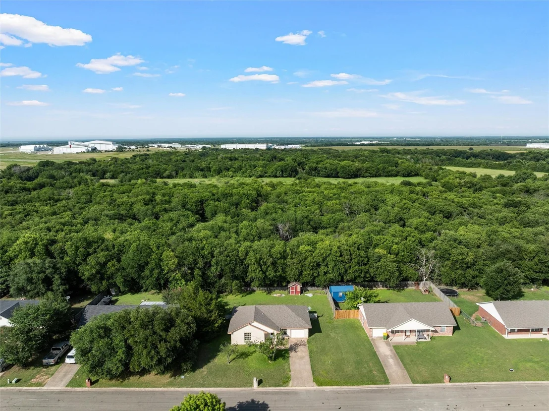 Photo of 1307 Luanne