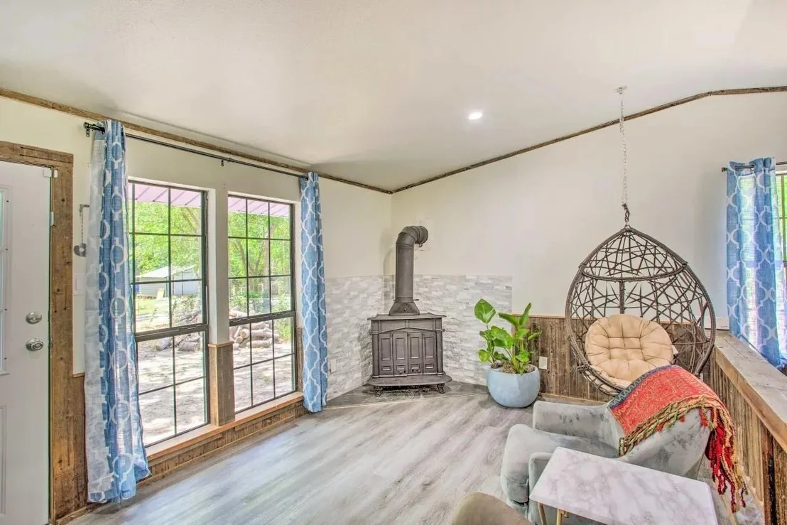 Photo of 9910A Archer Lane