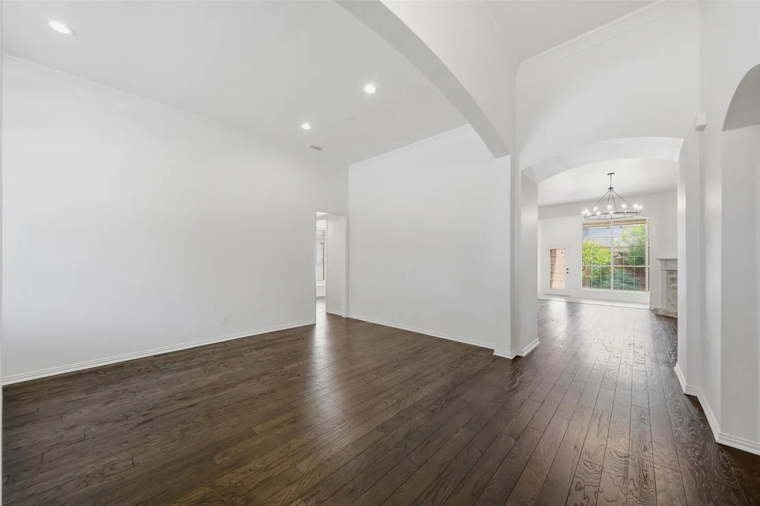 Photo of 9112 Leafy Glade Road