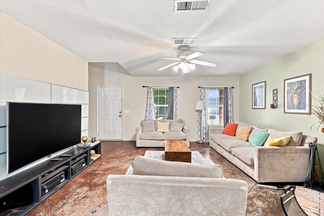 Photo of 8816 Chisholm Trail
