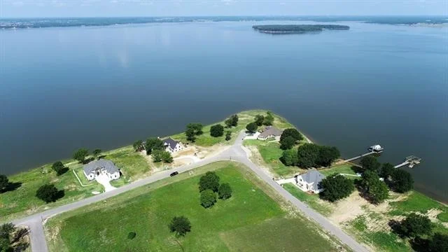 Photo of 551 Shoreline Drive