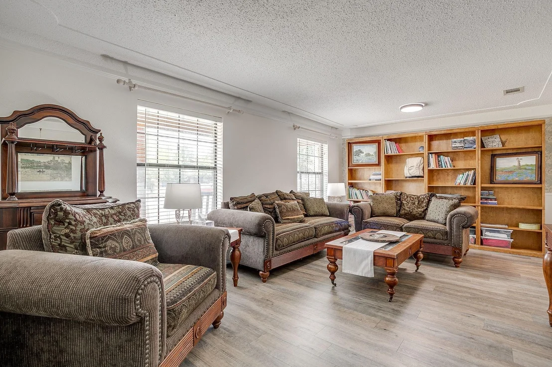 Photo of 1816 Glendale Drive