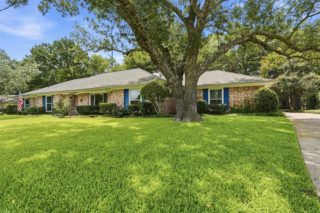 Photo of 4328 Winding Way