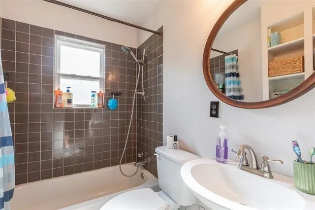 Photo of 481 North Shore Drive