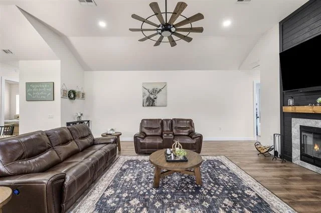 Photo of 15703 County Road 2854