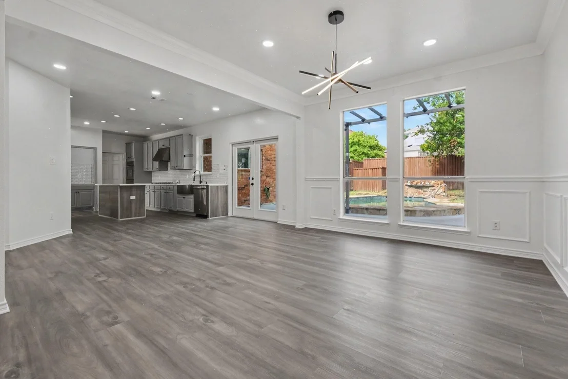 Photo of 2406 Manchester Drive