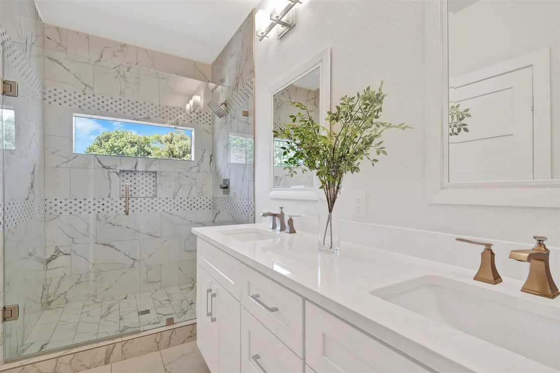 Photo of 10827 Wallbrook Drive