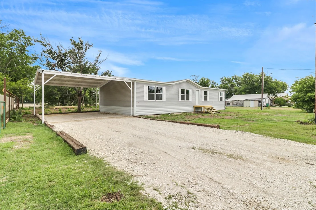 Photo of 708 W 8th Street