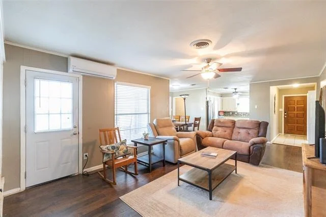 Photo of 2310 Crescent Drive