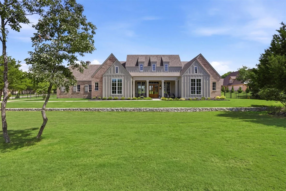 Photo of 425 Abagail Lane
