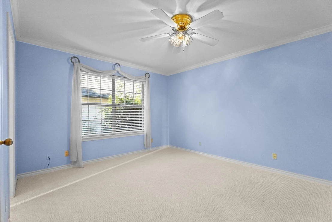 Photo of 1807 Royal Oak Drive