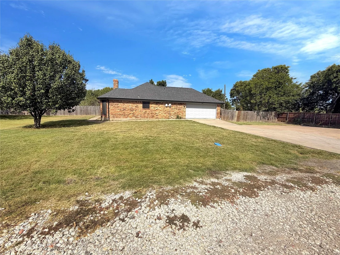 Photo of 1106 N Atkins Drive