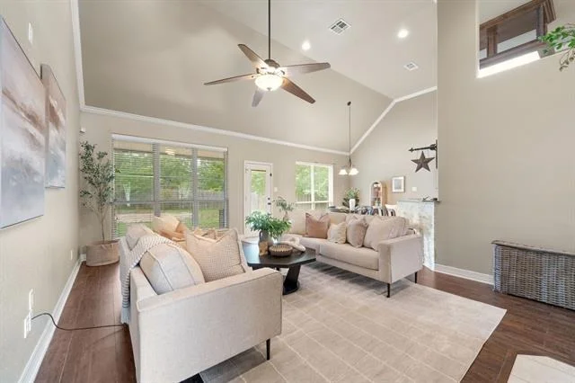 Photo of 806 Marshall Drive