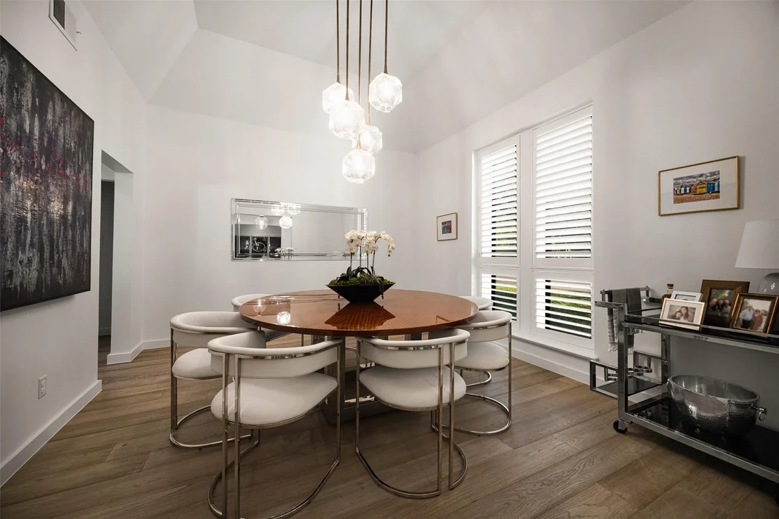 Photo of 6946 Forest Glade Circle