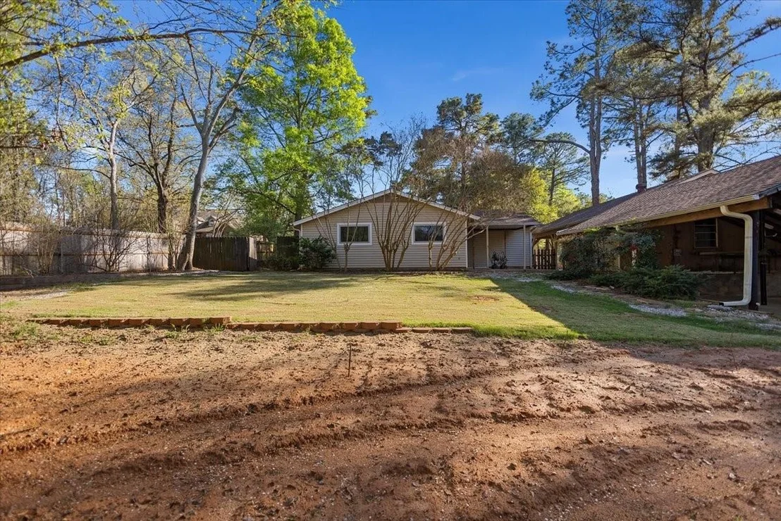 Photo of 207 Grass Knoll Drive