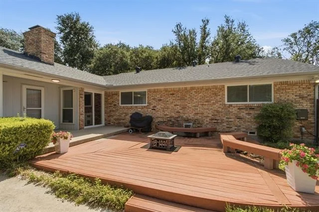 Photo of 939 Blue Lake Circle