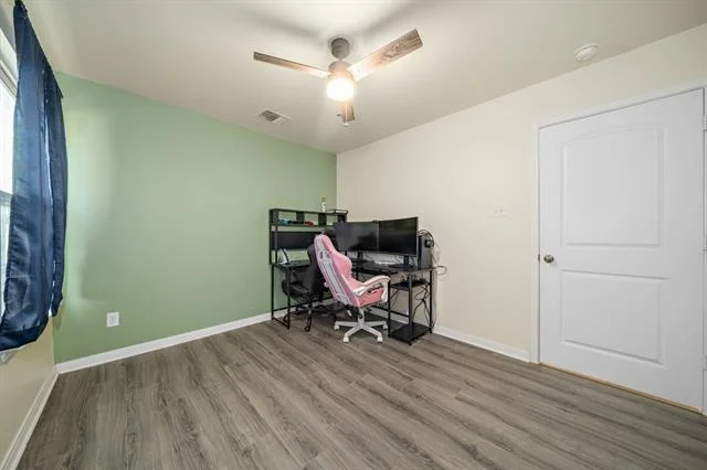 Photo of 846 Ross Road