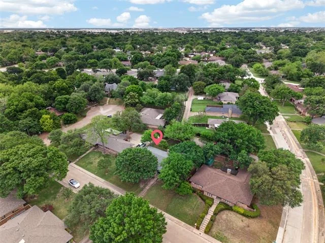 Photo of 3204 Greenbriar Lane