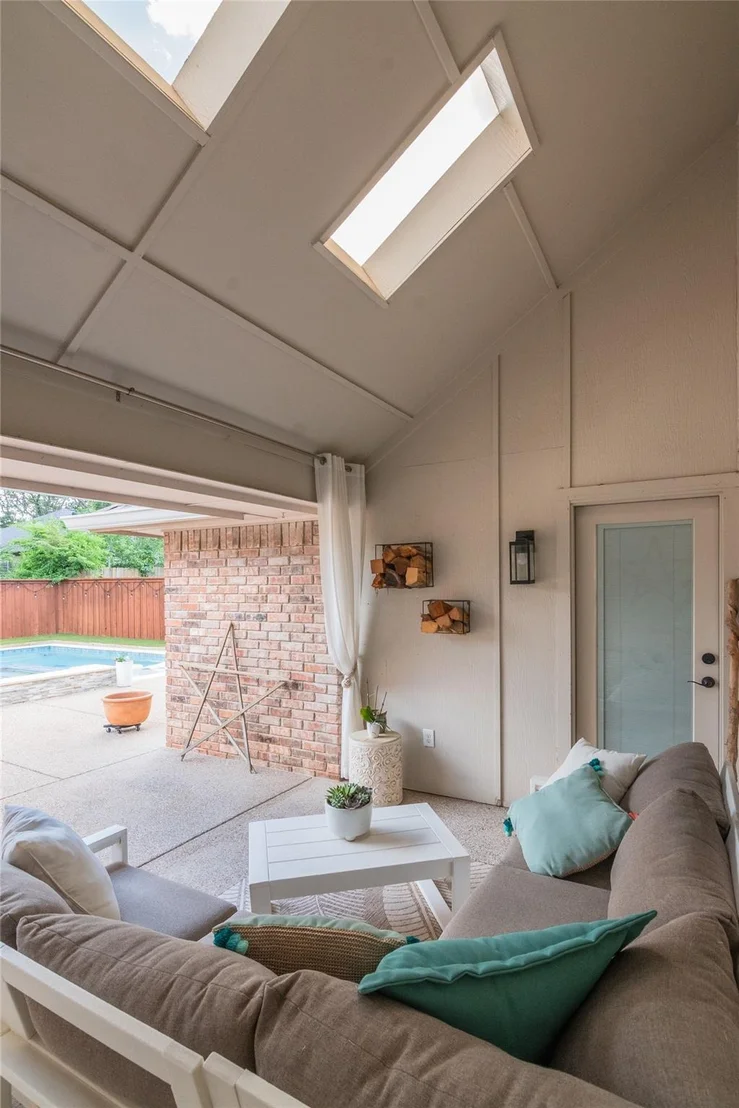 Photo of 2919 Sweet Briar Street