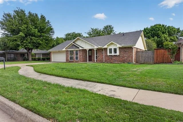 Photo of 1606 Rosemary Drive