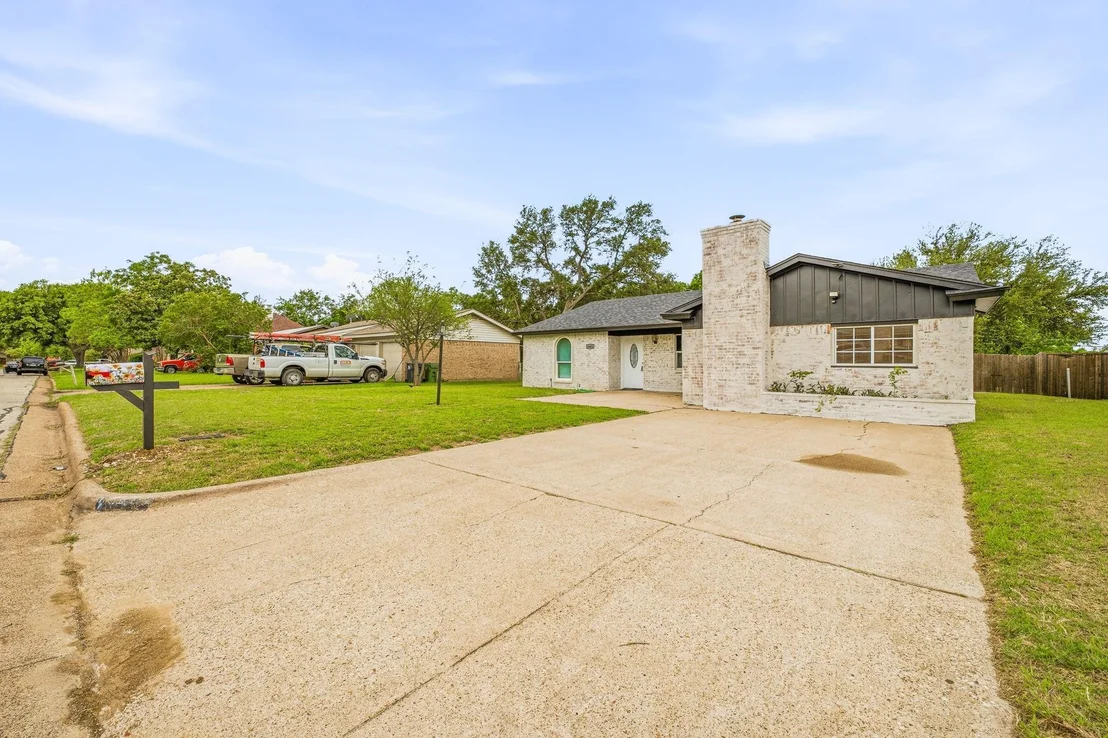 Photo of 1602 Marie Terrace