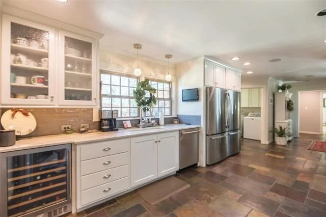 Photo of 1533 Elmwood Drive