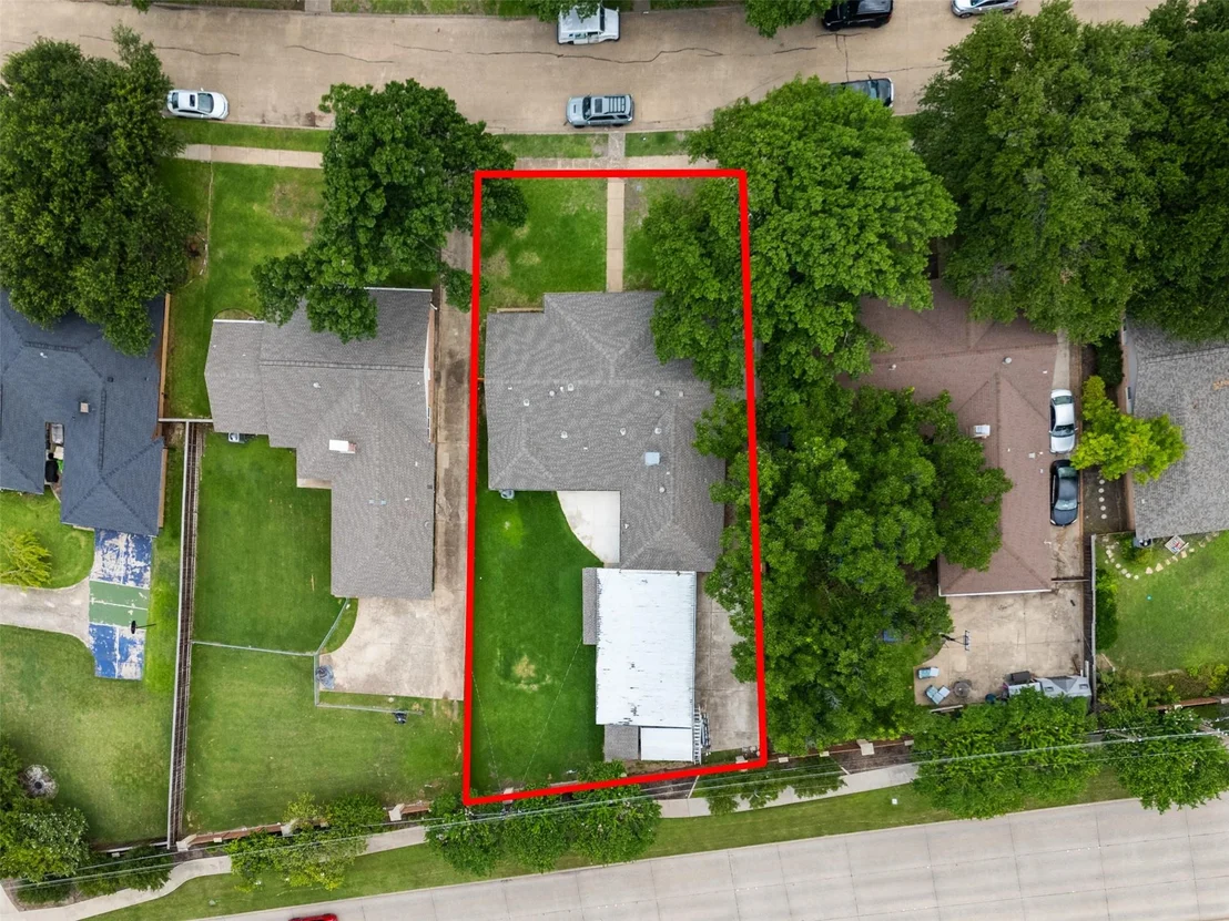 Photo of 908 Vinecrest Lane