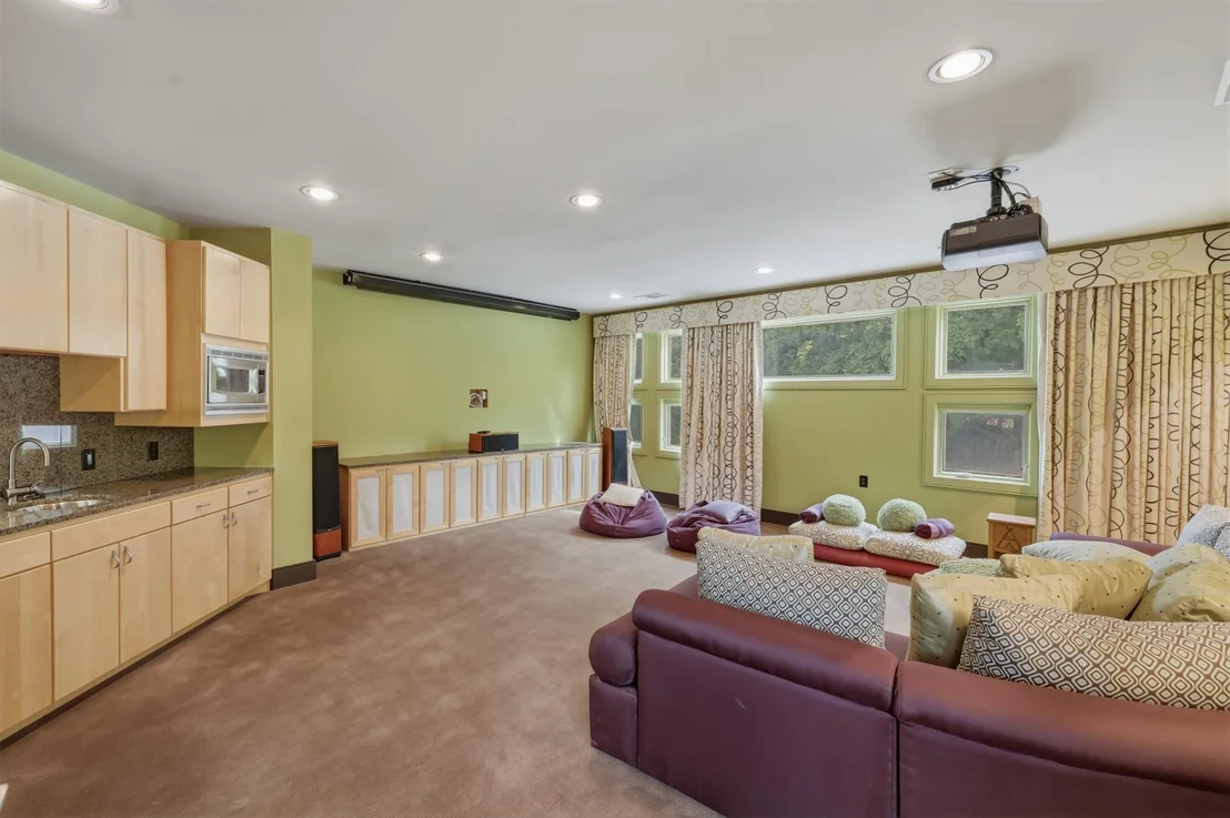 Photo of 2607 Hemingway Drive