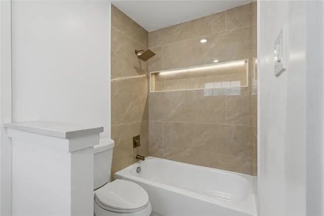 Photo of 8125 Sutherland Lane