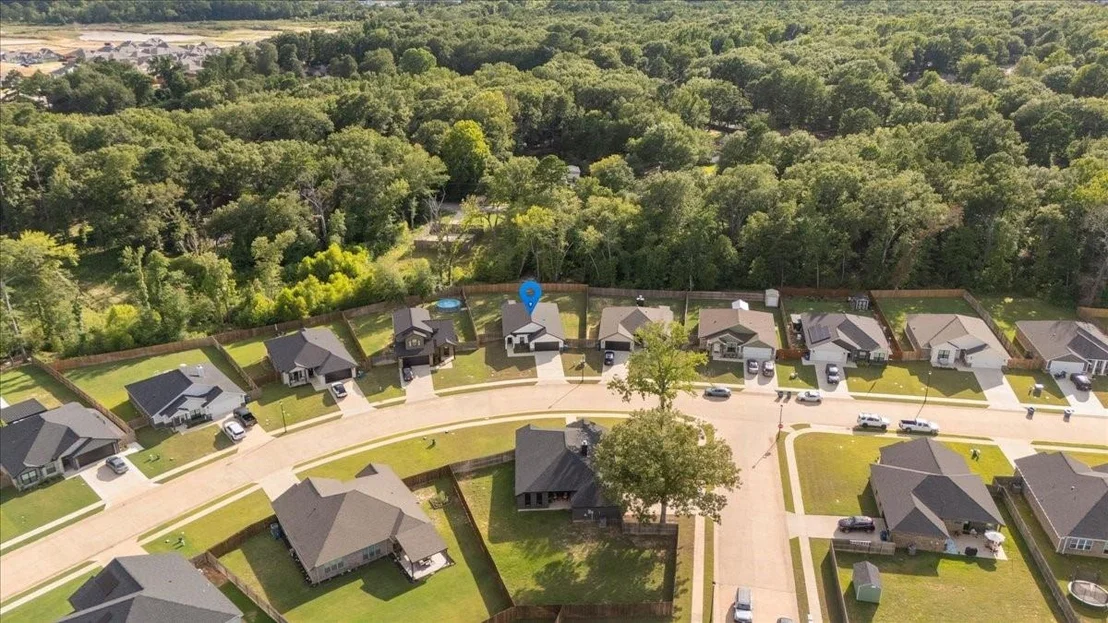 Photo of 16134 Crossing Circle
