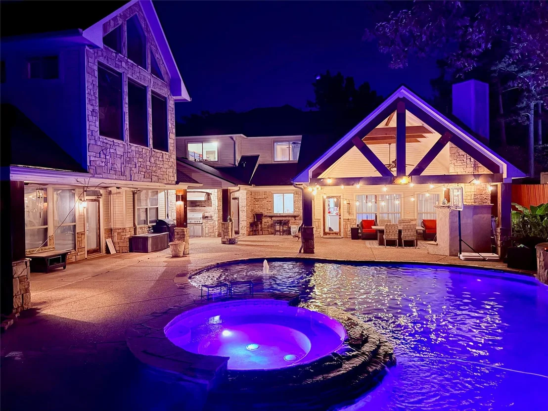 Photo of 3815 Holly Ridge Drive