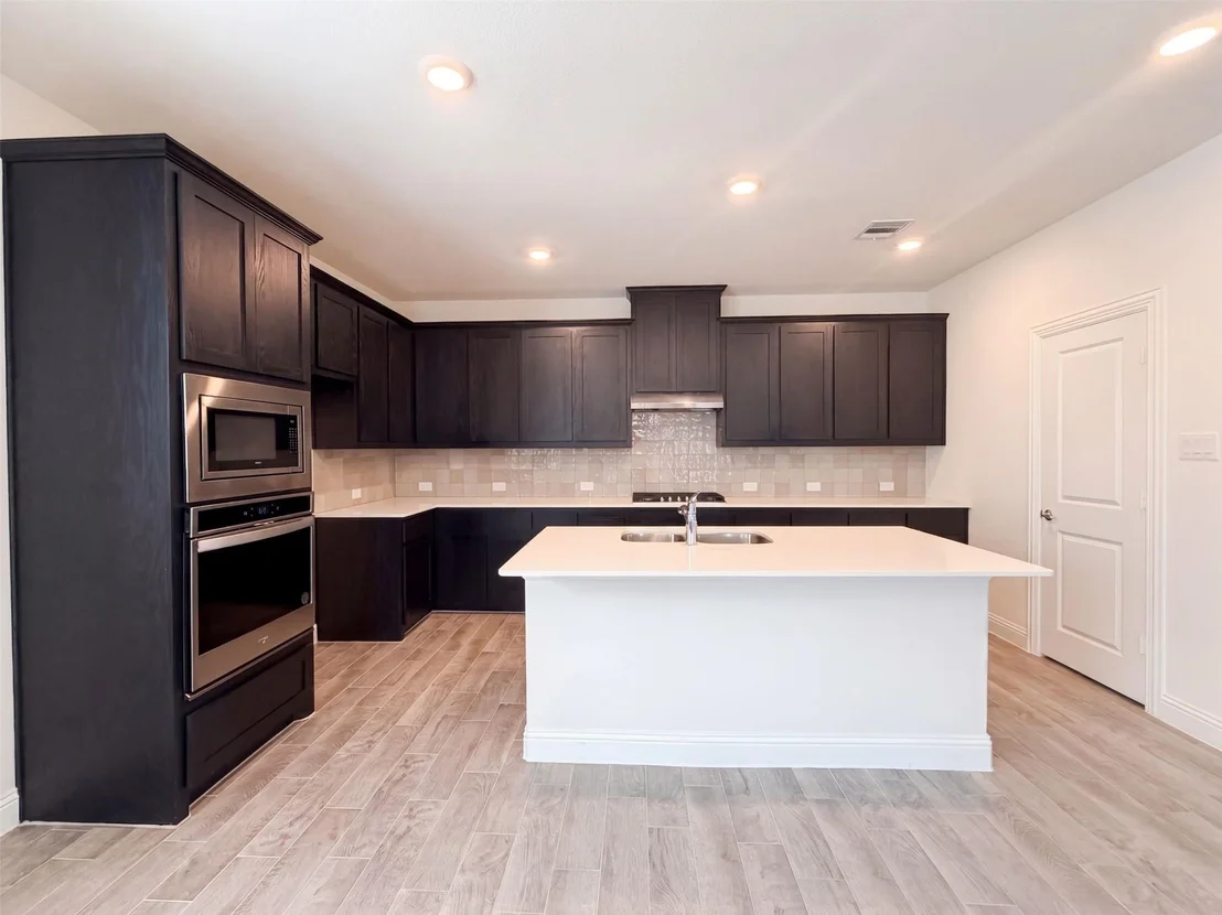 Photo of 2929 Log Cabin Drive