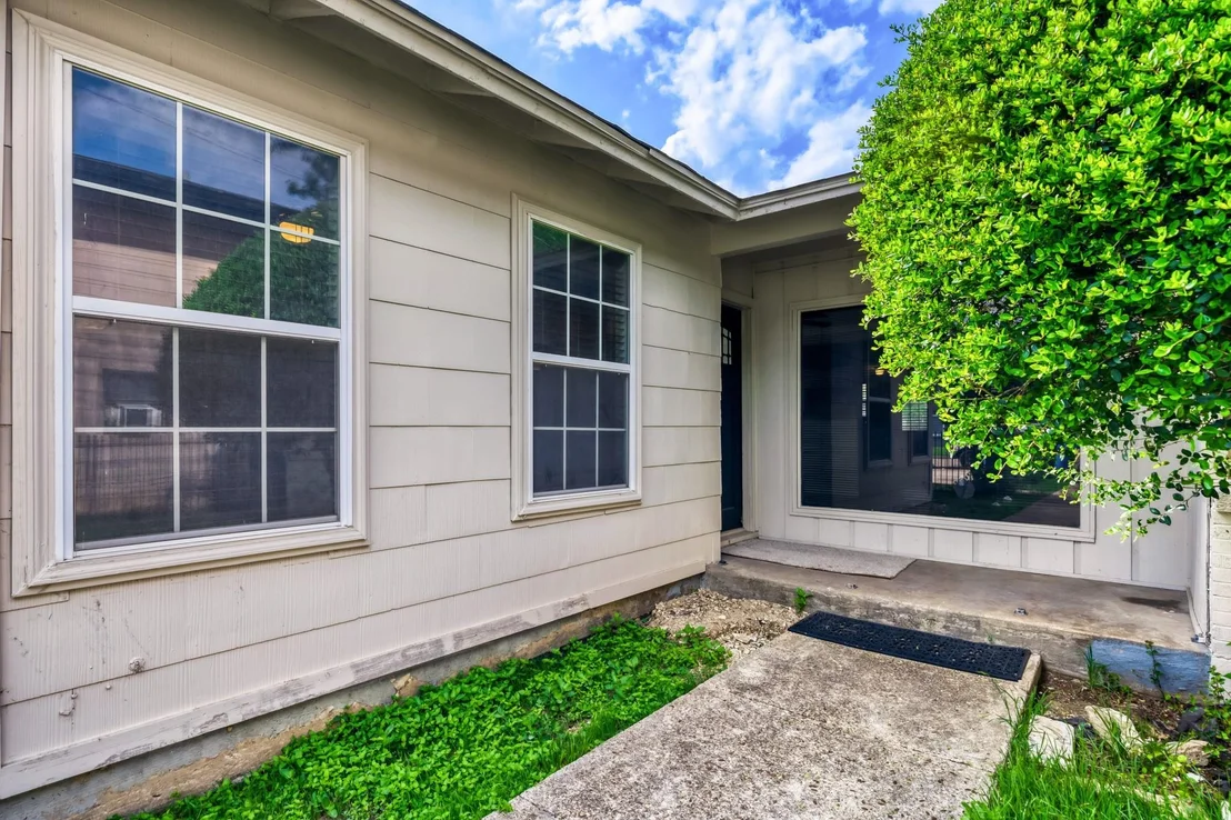 Photo of 1017 Hoke Smith Drive
