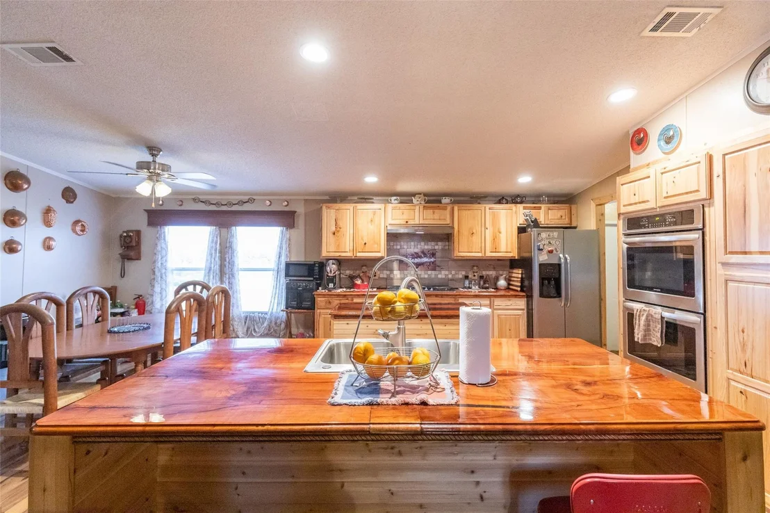 Photo of 7167 Spinks Road