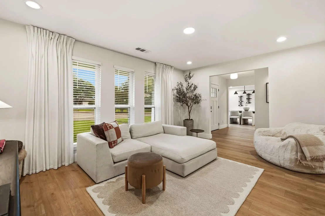 Photo of 7429 Tangleglen Drive