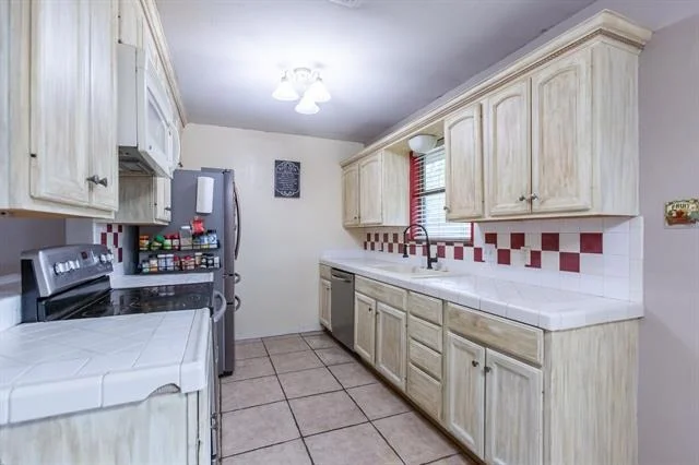 Photo of 725 Tabard Trail