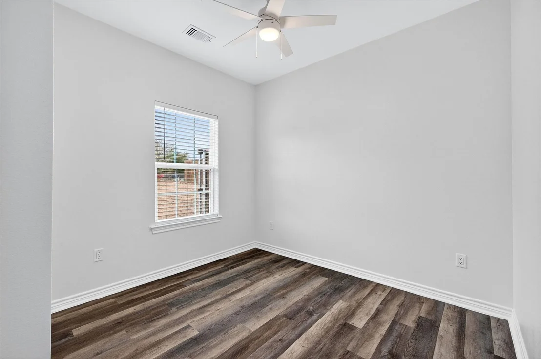 Photo of 1809 Bluebonnet Avenue