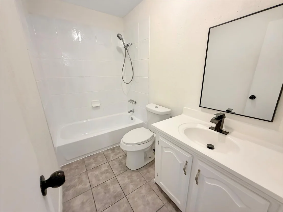Photo of 1106 N Atkins Drive