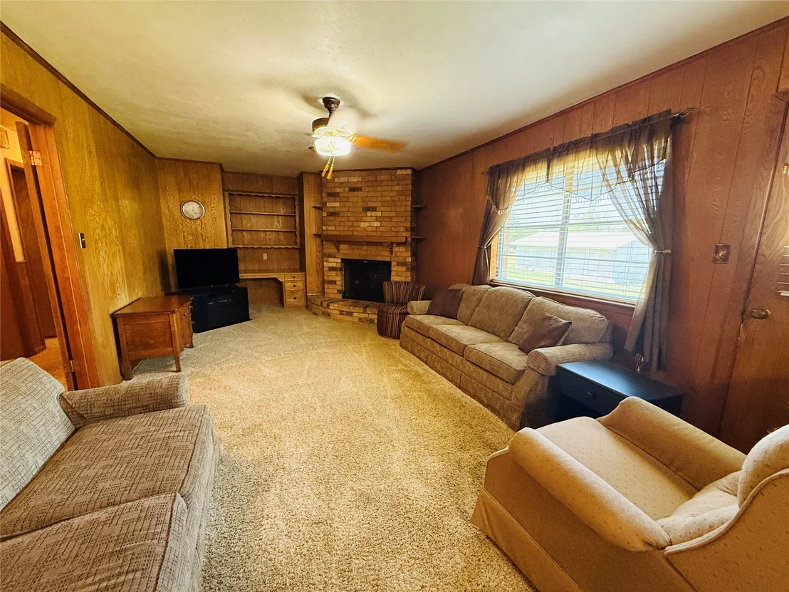Photo of 1117 Laurence Drive