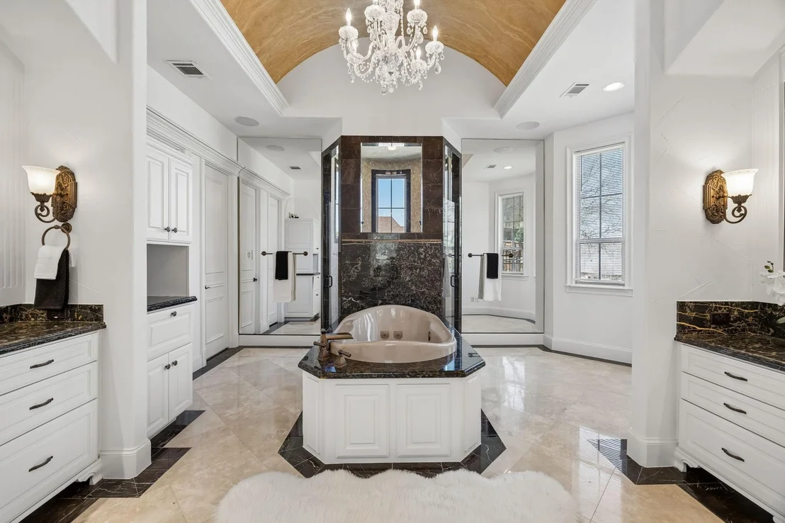 Photo of 1613 Buckingham Drive