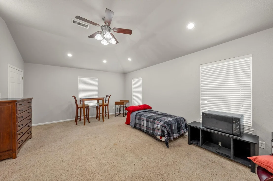 Photo of 5330 Leroy Parkway