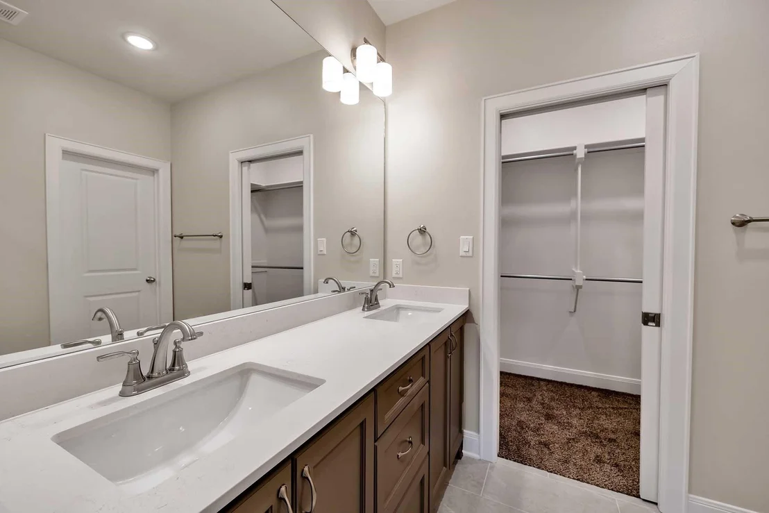 Photo of Unit MULTI at 4344 Macnab Drive