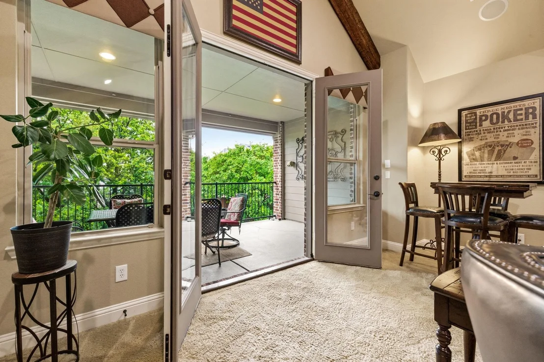 Photo of 3989 Benchmark Lane