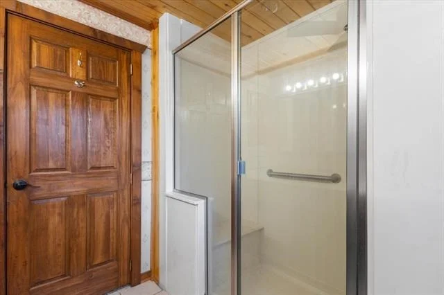 Photo of 1603 Pineview Lane