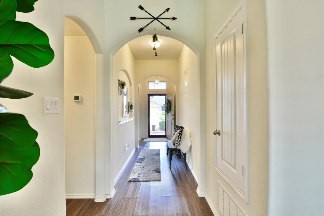 Photo of 465 Pollyann Trail