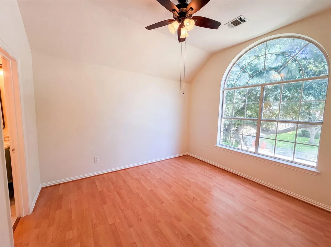Photo of 3106 Westshore Drive