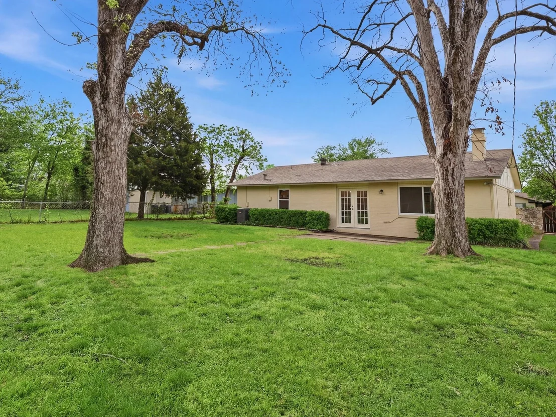 Photo of 732 Pinehurst Drive