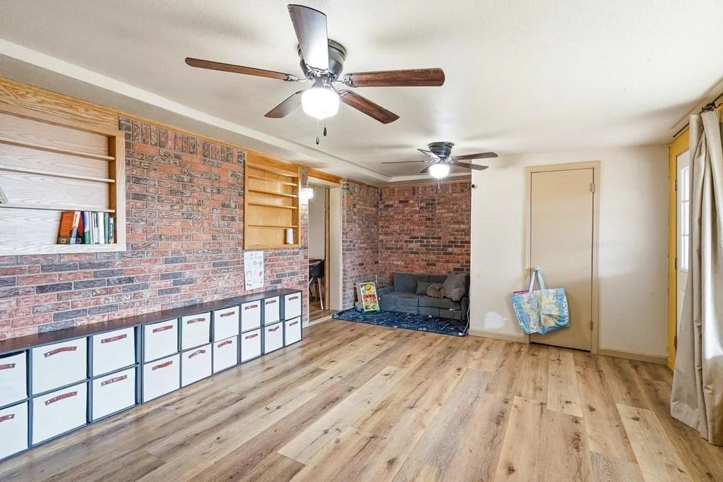 Photo of 1435 Bandera Dr