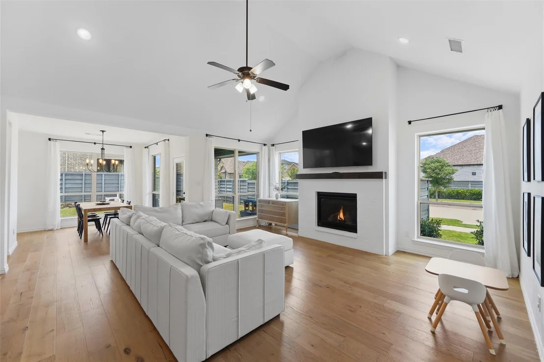 Photo of 6012 Mapleshade Way